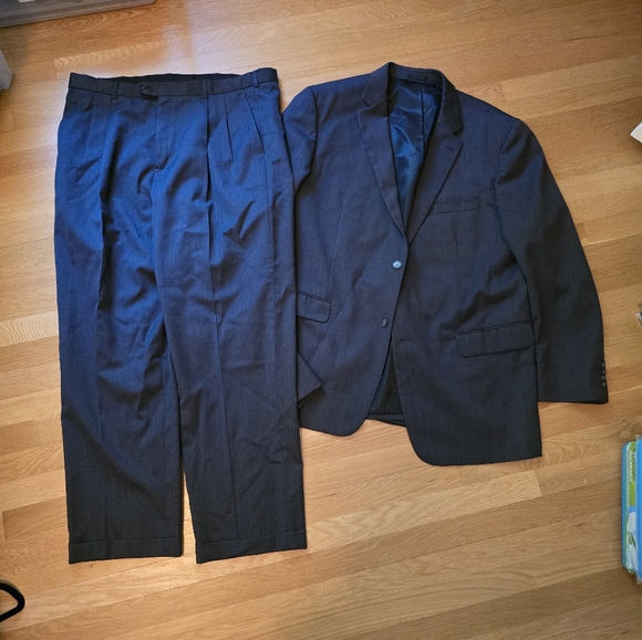 Oleg Cassini Suit Athletic Fit Sz 48L